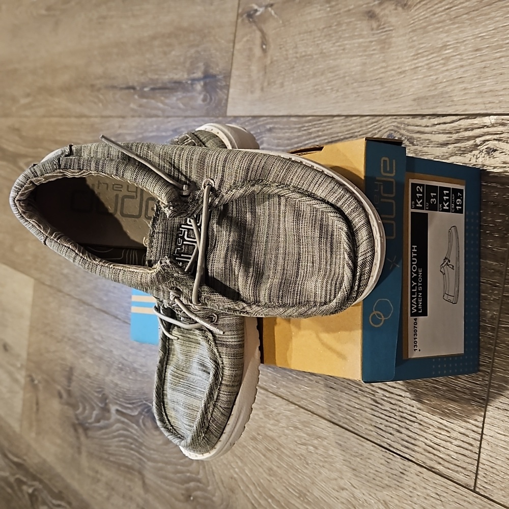 Barely Worn Hey Dudes